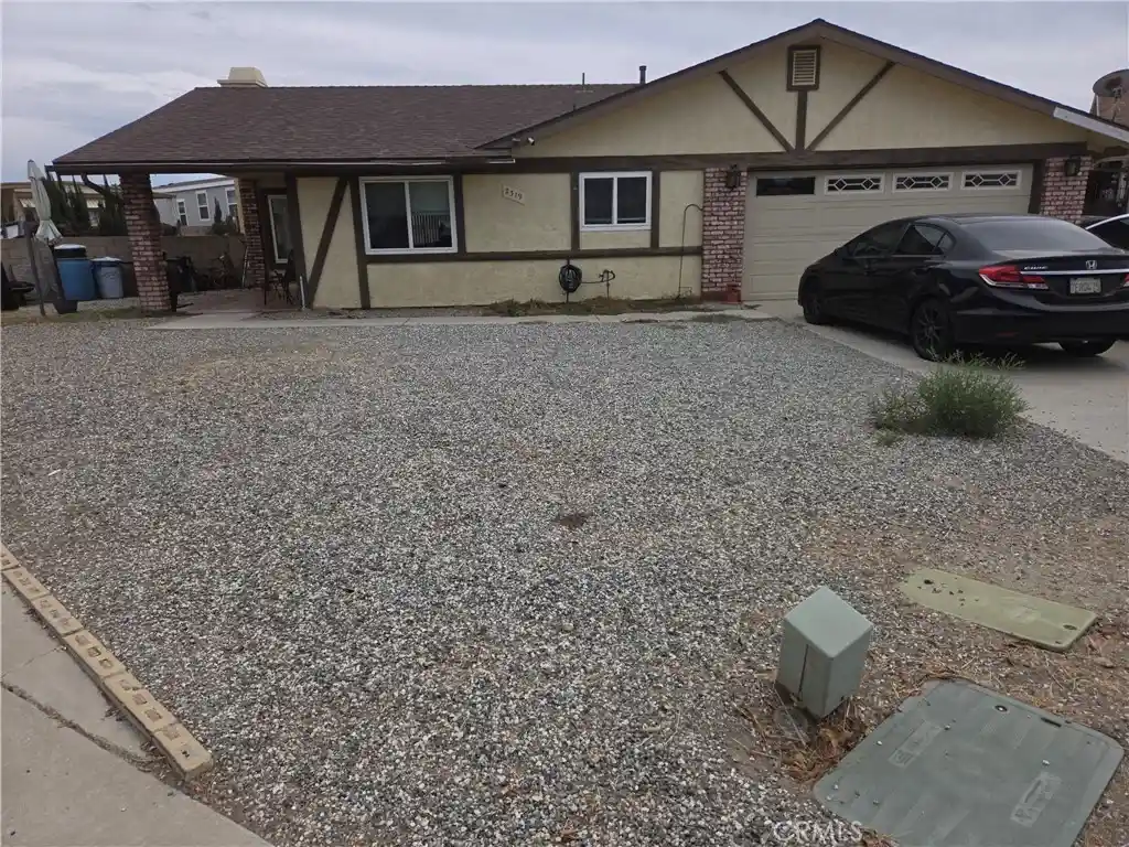 Photo 1 of Single family home for sale at 2319 Los Altos, Hemet, CA 92545 | MLS# OC26211743 | Listing updated on 2026-10-16