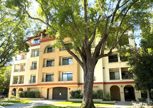 Photo 1 of Condo for sale at 742 Locust #202, Pasadena, CA 91101 | MLS# P1-29033 | Listing updated on 2026-10-11