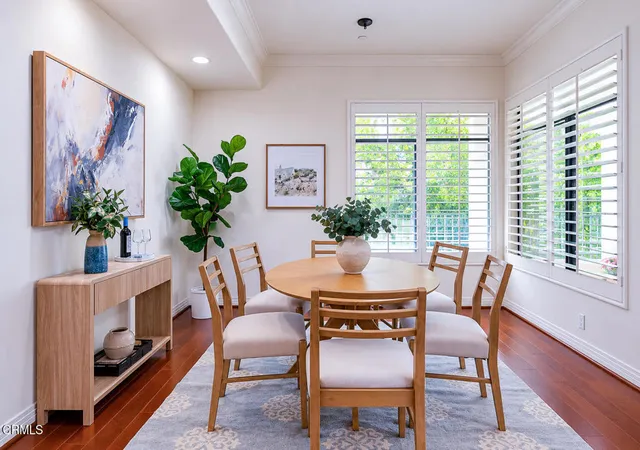 Photo 3 of Condo for sale at 742 Locust #202, Pasadena, CA 91101 | MLS# P1-29033 | Listing updated on 2026-10-11