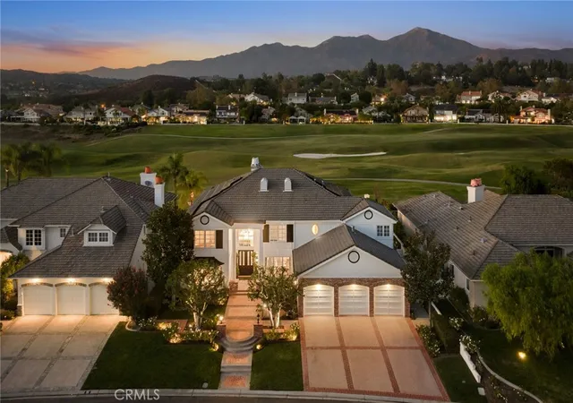 Photo 2 of Single family home for sale at 19 Oakbrook, Trabuco Canyon, CA 92679 | MLS# OC26207365 | Listing updated on 2026-10-02