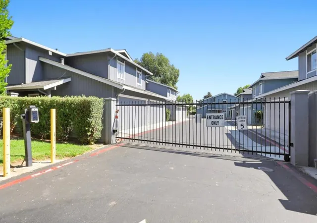 Photo 2 of Single family home for sale at 119 Rose Ln, San Jose, CA 95127 | MLS# ML82061722 | Listing updated on 2026-10-12