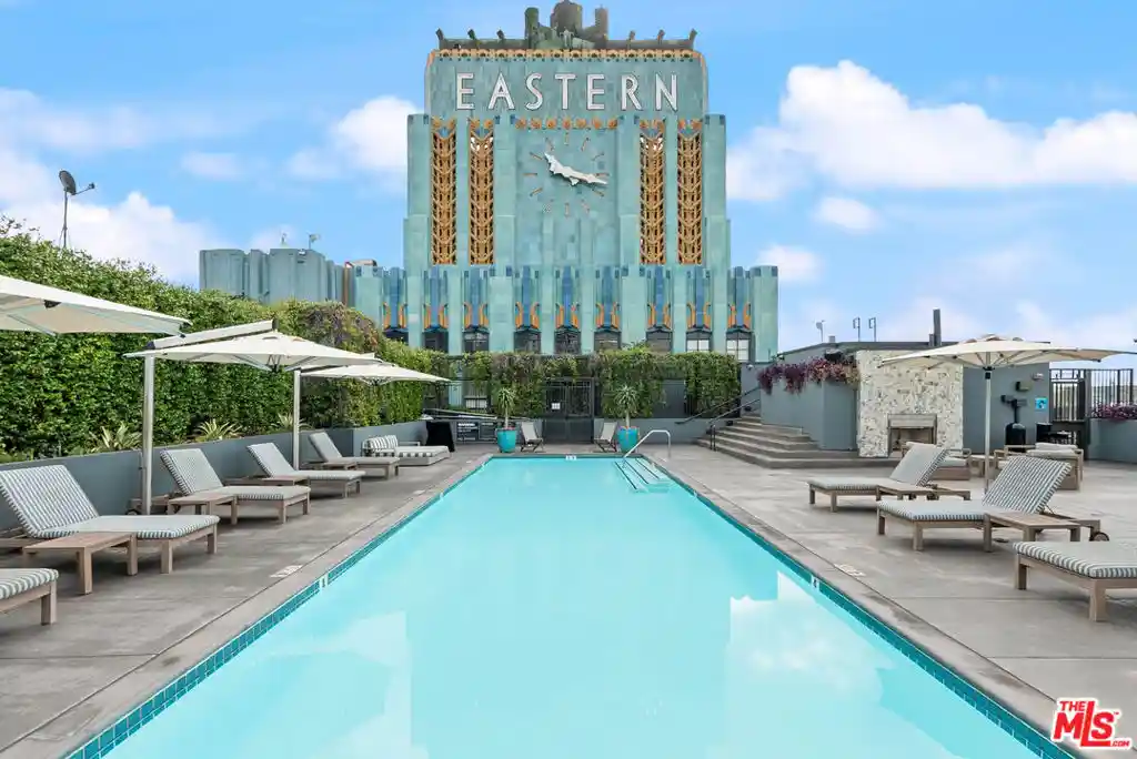 Condo for sale at 849 S Broadway #M09, Los Angeles, CA 90014 | MLS# 26990165