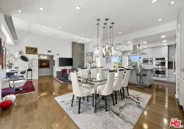 Photo 2 of Condo for sale at 907 Lincoln Blvd #PH 302, Santa Monica, CA 90403 | MLS# 26994785 | Listing updated on 2026-10-08