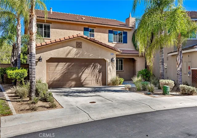 Photo 2 of Single family home for sale at 34254 Woodmont, Lake Elsinore, CA 92532 | MLS# IG26212816 | Listing updated on 2026-10-11