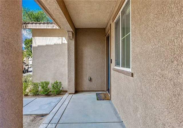 Photo 3 of Single family home for sale at 34254 Woodmont, Lake Elsinore, CA 92532 | MLS# IG26212816 | Listing updated on 2026-10-11