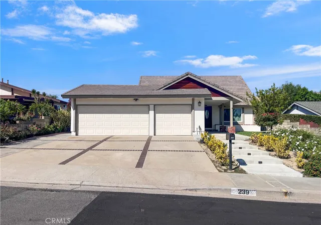 Photo 2 of Single family home for sale at 239 N Palo Cedro, Diamond Bar, CA 91765 | MLS# CV26210946 | Listing updated on 2026-10-08