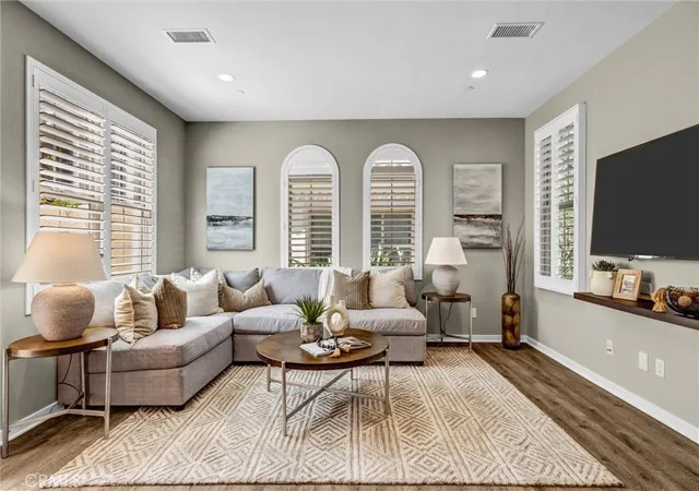 Listing Photo 3 - Condo for sale in building located at 101 Briarberry, Irvine, CA 92618