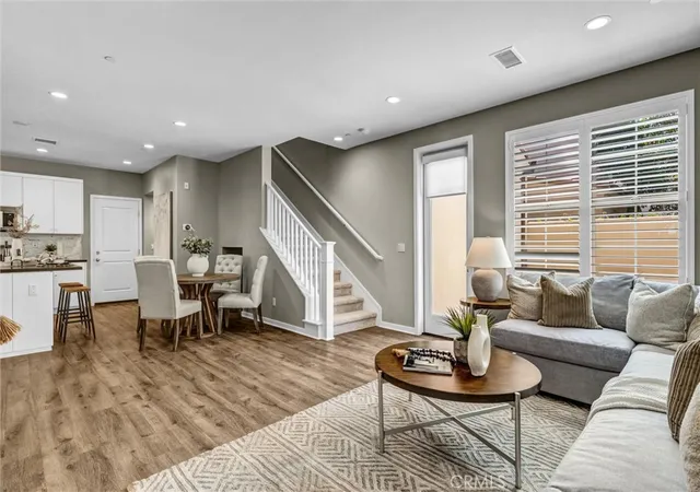 Listing Photo 5 - Condo for sale in building located at 101 Briarberry, Irvine, CA 92618