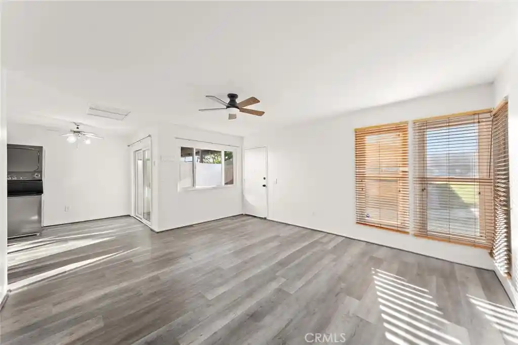 Listing Photo 2 - Condo for sale in 1800 E Heim located at 1800 E Heim, Orange, CA 92865 - Unit 1800 E Heim