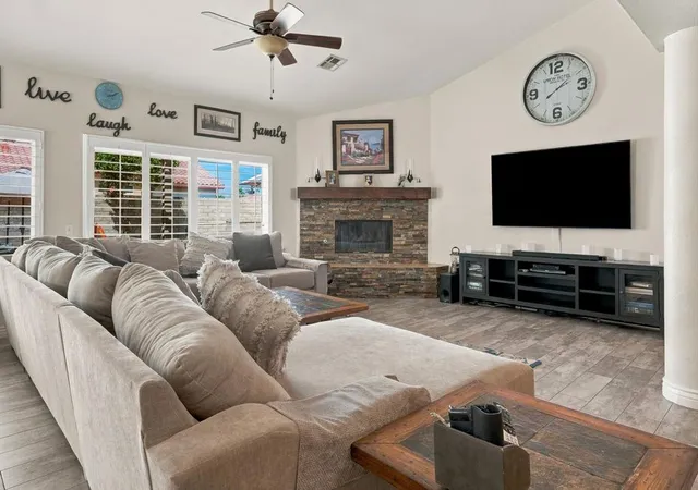 Photo 4 of Single family home for sale at 79130 Canterra Dr, La Quinta, CA 92253 | MLS# 219153458DA | Listing updated on 2026-10-03