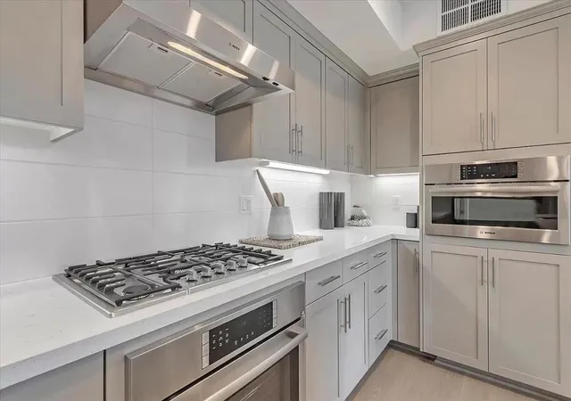 Photo 3 of Condo for sale at 16275 Gellatt Ct, Los Gatos, CA 95032 | MLS# ML82062685 | Listing updated on 2026-10-12