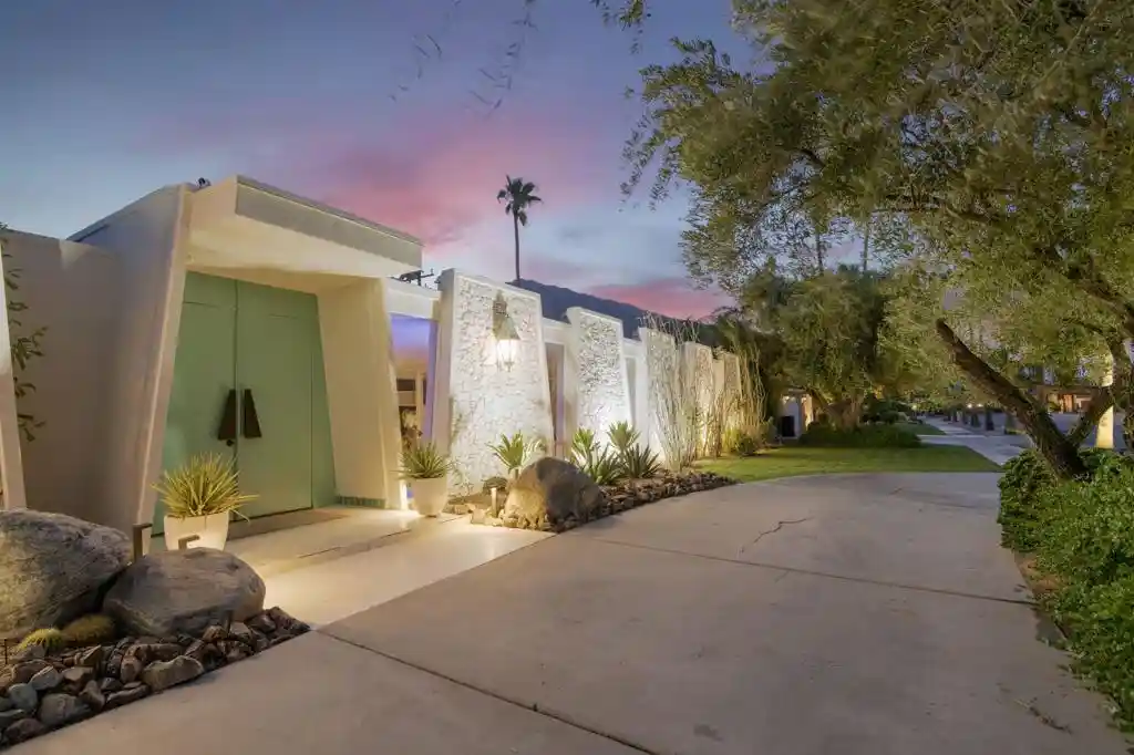 Photo 1 of Single family home for sale at 1999 S Joshua Tree Pl, Palm Springs, CA 92264 | MLS# 219153460DA | Listing updated on 2026-10-30