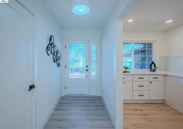 Photo 2 of Single family home for sale at 3672 Sanford St, Concord, CA 94520 | MLS# 41149811 | Listing updated on 2026-10-07