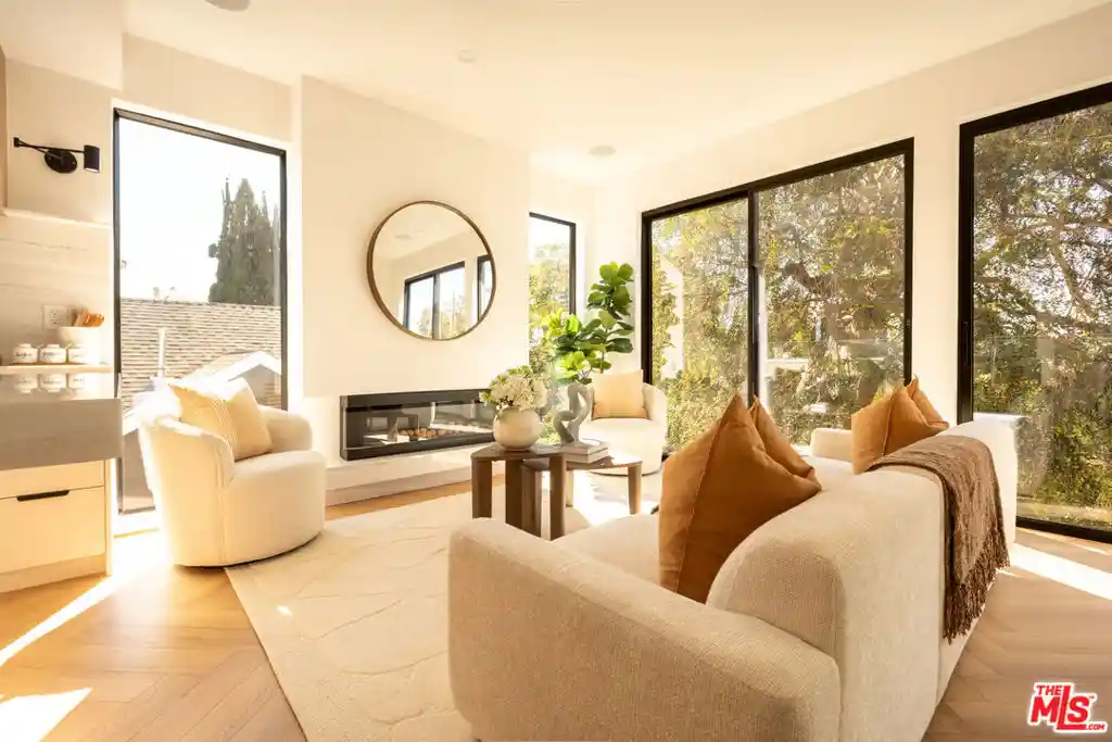 Condo for sale at 839 Waterloo St, Los Angeles, CA 90026 | MLS# 26994749