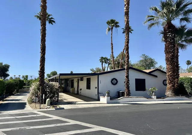 Photo 2 of Manufactured home for sale at 73450 Country Clb Dr #153, Palm Desert, CA 92260 | MLS# NDP2609077 | Listing updated on 2026-09-30