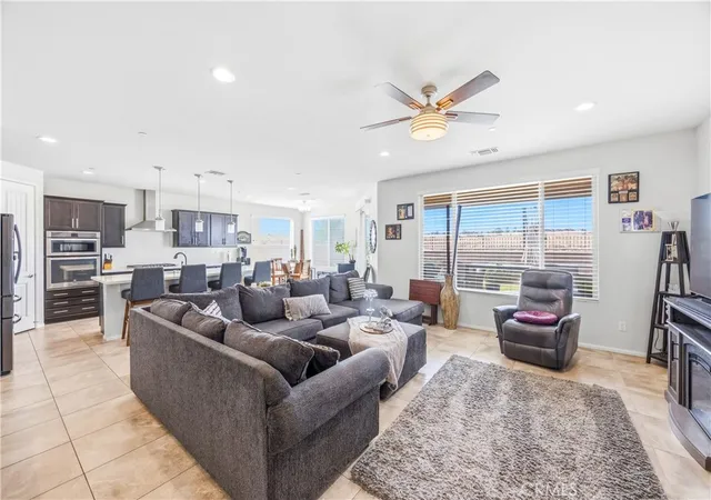 Photo 3 of Single family home for sale at 11752 Cascade, Apple Valley, CA 92308 | MLS# HD26211789 | Listing updated on 2026-10-03