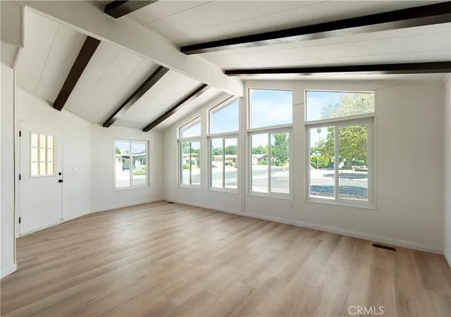 Photo 3 of Manufactured home for sale at 1207 Brentwood, Hemet, CA 92545 | MLS# SW26212896 | Listing updated on 2026-10-01