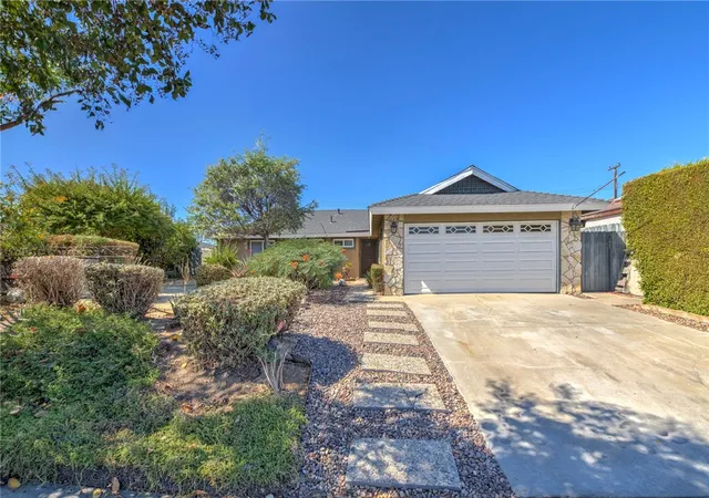 Photo 1 of Single family home for sale at 11621 Fireside, Whittier, CA 90604 | MLS# PW26212917 | Listing updated on 2026-10-09