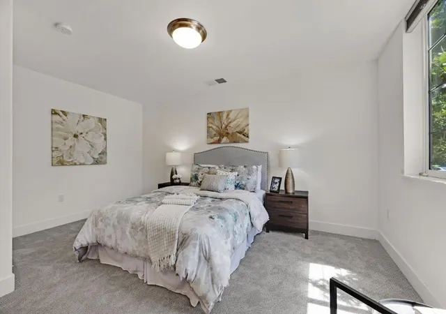 Listing Photo 5 - Condo for sale in building located at 29272 Hub Ln, Hayward, CA 94544