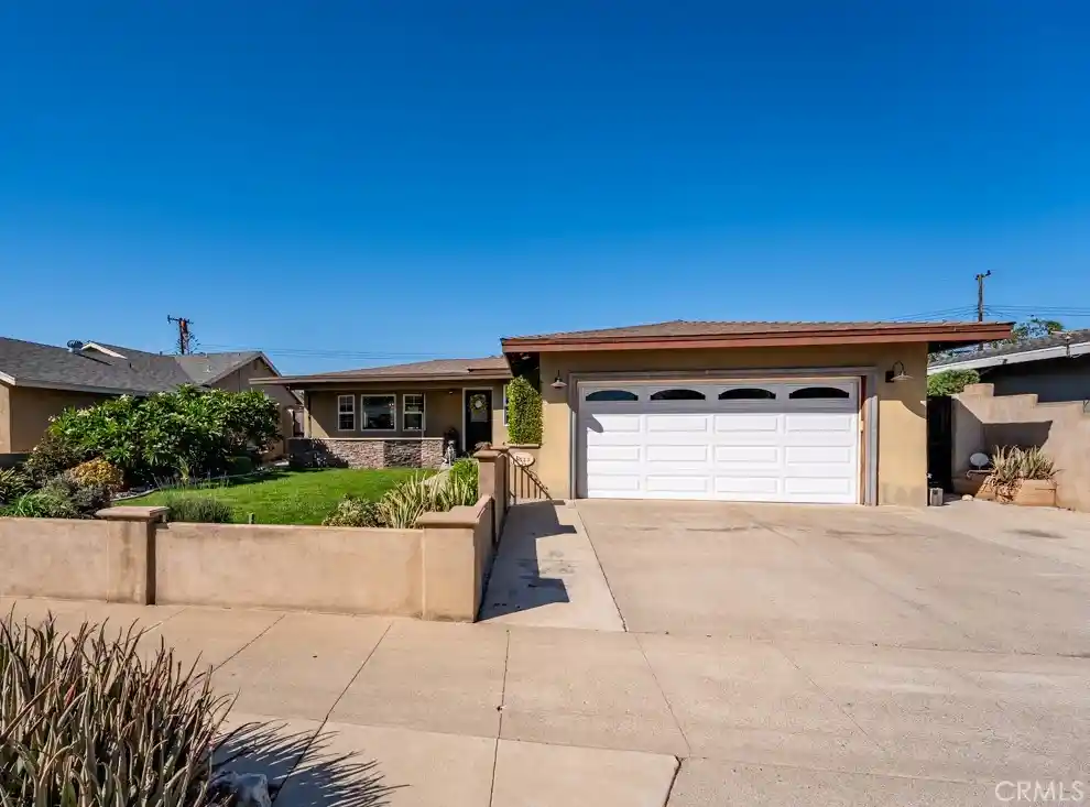 Photo 1 of Single family home for sale at 1323 E Mayfair, Orange, CA 92867 | MLS# OC26212946 | Listing updated on 2026-10-29