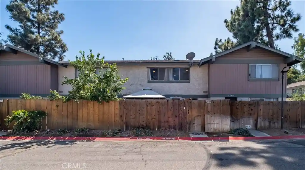 Condo for sale at 4883 Jackson, Riverside, CA 92503 | MLS# PW26213016