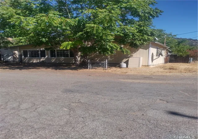Photo 2 of Single family home for sale at 70 Shaul St, Clearlake Oaks, CA 95423 | MLS# LC26212108 | Listing updated on 2026-10-11