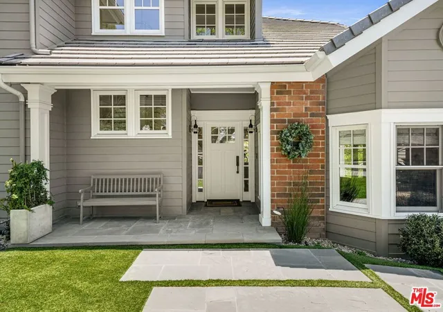 Photo 1 of Single family home for sale at 10 Holster Ln, Bell Canyon, CA 91307 | MLS# 26994613 | Listing updated on 2026-10-08