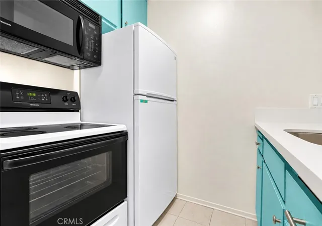 Photo 2 of Condo for sale at 525 S Ardmore #253, Los Angeles, CA 90020 | MLS# DW26212767 | Listing updated on 2026-10-03
