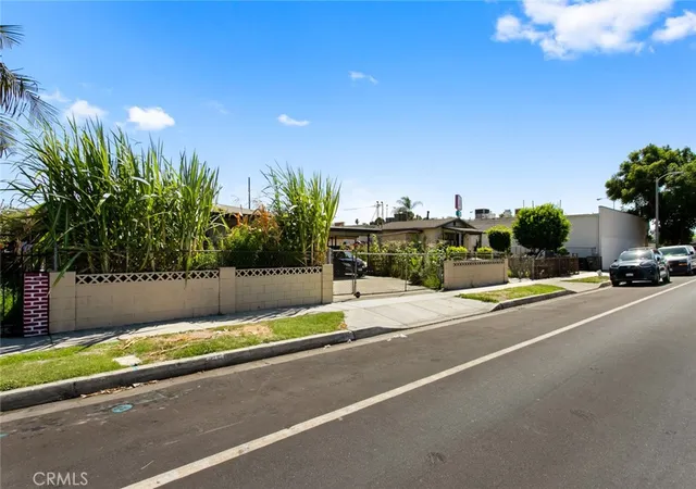 Photo 3 of Multi family home for sale at 6882 Jaboneria, Bell Gardens, CA 90201 | MLS# DW26211201 | Listing updated on 2026-10-01