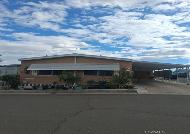 Photo 3 of Manufactured home for sale at 20683 Waalew #B37, Apple Valley, CA 92307 | MLS# HD26213176 | Listing updated on 2026-09-30