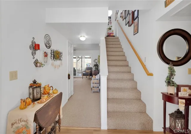 Photo 3 of Single family home for sale at 19044 Elm Dr, Apple Valley, CA 92308 | MLS# HD26213178 | Listing updated on 2026-10-01