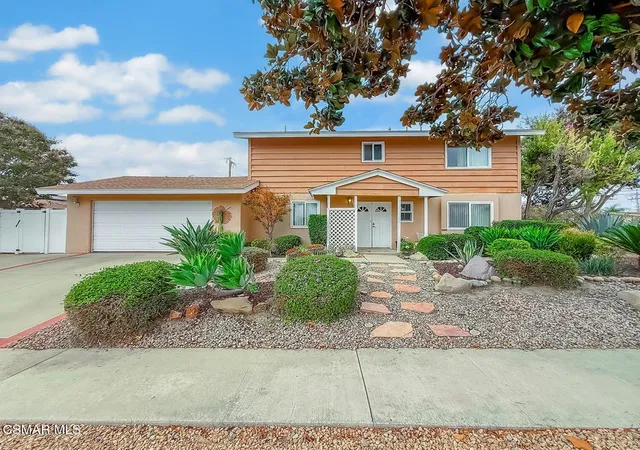Photo 2 of Single family home for sale at 1191 Roldan Ave, Simi Valley, CA 93065 | MLS# 226004656 | Listing updated on 2026-10-02