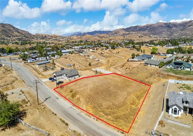 Photo 1 of Sale Pending at 20131 La Jara Dr, Tehachapi, CA 93561 | MLS# SR26213147 | Listing updated on 2026-10-11