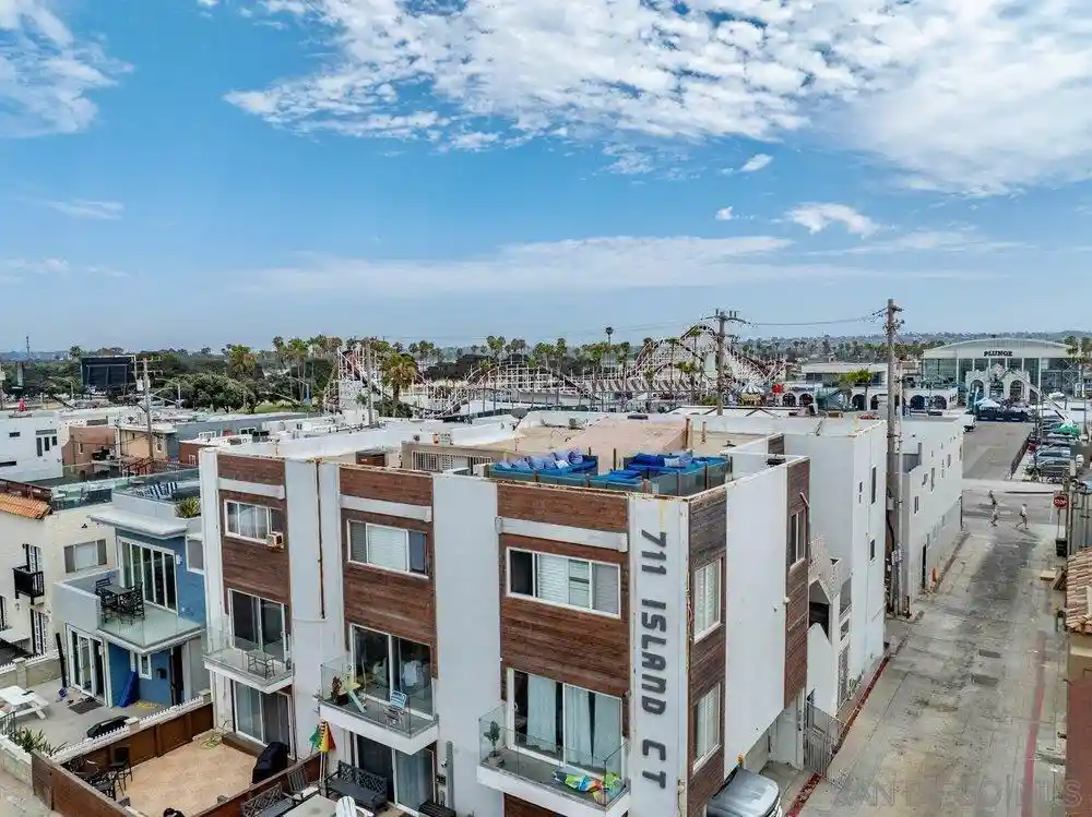Listing Photo 27 - Condo for sale in 711 Island Ct located at 711 Island Ct, San Diego, CA 92109 - Unit 711 Island Ct