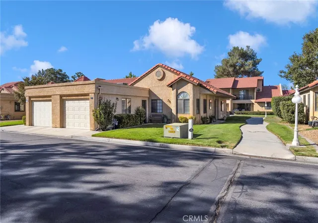 Photo 2 of Condo for sale at 19046 Cedar, Apple Valley, CA 92308 | MLS# HD26208676 | Listing updated on 2026-10-01