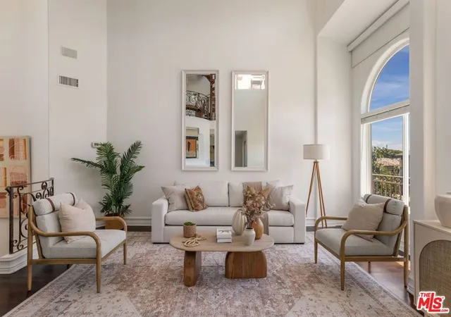 Photo 3 of Condo for sale at 2922 Montana Ave #B, Santa Monica, CA 90403 | MLS# 26994939 | Listing updated on 2026-10-09