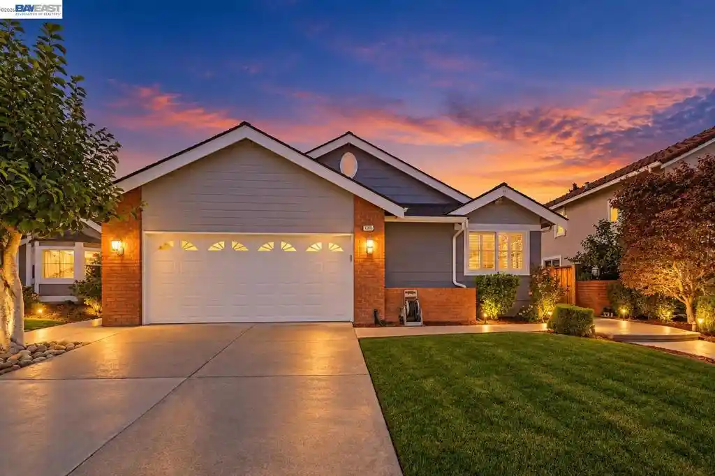 Photo 1 of Sale Pending at 35615 Barnard Dr, Fremont, CA 94536 | MLS# 41149851 | Listing updated on 2026-10-15