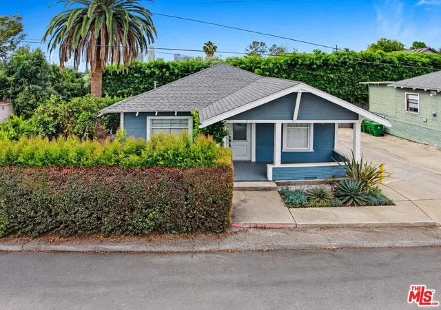 Photo 3 of Multi family home for sale at 830 E Edgeware Rd, Los Angeles, CA 90026 | MLS# 26995097 | Listing updated on 2026-10-08