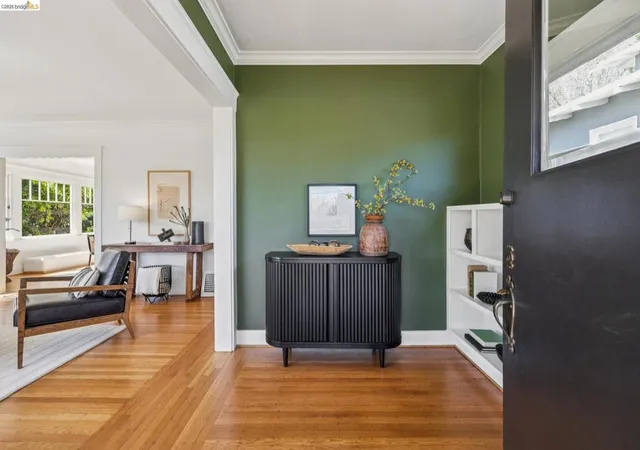 Photo 3 of Single family home for sale at 5850 Lawton Ave, Oakland, CA 94618 | MLS# 41149855 | Listing updated on 2026-10-07