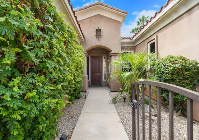 Photo 4 of Single family home for sale at 81561 Hidden Links Dr, La Quinta, CA 92253 | MLS# 219153482DA | Listing updated on 2026-10-02