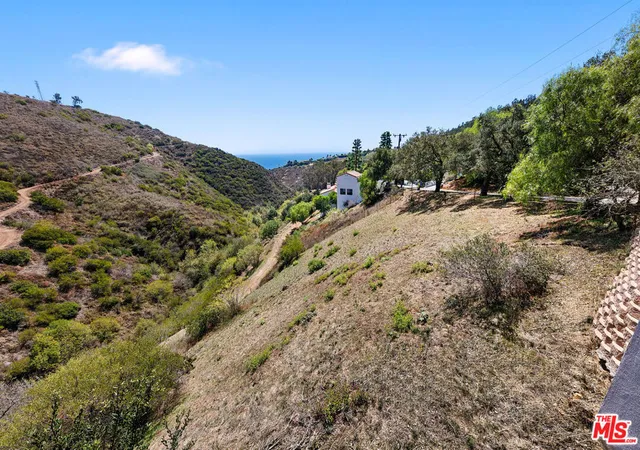 Photo 4 of Land for sale at 26557 Ocean View Dr, Malibu, CA 90265 | MLS# 26992819 | Listing updated on 2026-09-30
