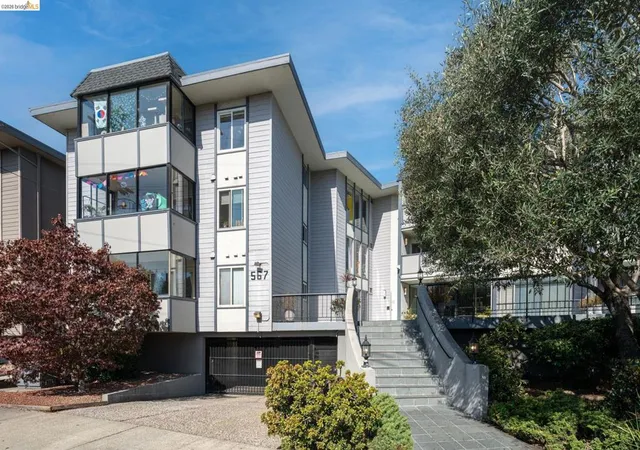 Listing Photo 1 - Condo for sale in building located at 567 Oakland Ave, Oakland, CA 94611 - Unit #211