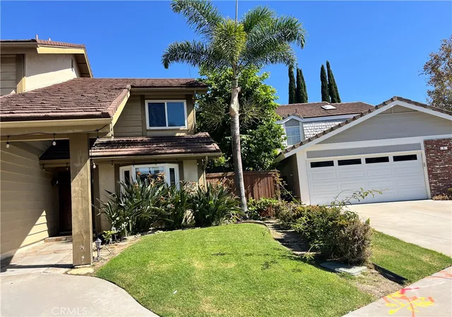 Photo 2 of Single family home for sale at 7 Bowditch, Irvine, CA 92620 | MLS# TR26213305 | Listing updated on 2026-10-01