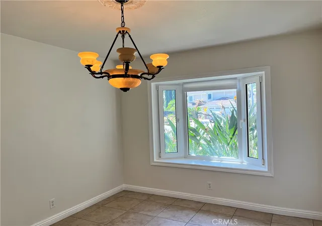 Photo 4 of Single family home for sale at 7 Bowditch, Irvine, CA 92620 | MLS# TR26213305 | Listing updated on 2026-10-01