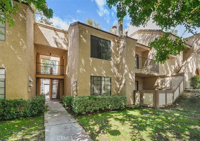 Condo for sale at 600 Central #400, Riverside, CA 92507 | MLS# IV26213350