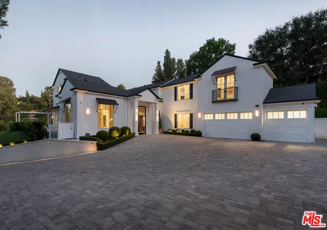 Photo 3 of Mansion for sale at 4639 Balboa Ave, Encino, CA 91316 | MLS# 26994253 | Listing updated on 2026-10-08