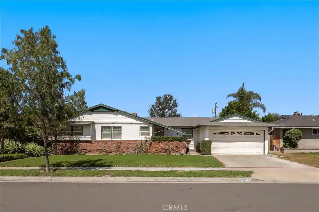 Single family home for sale at 2439 E Paradise Rd, Anaheim, CA 92806 | MLS# PW26209938