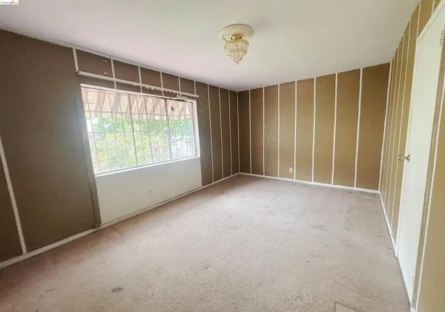 Photo 3 of Single family home for sale at 331 S 50th Street, Richmond, CA 94804 | MLS# 41149871 | Listing updated on 2026-10-09