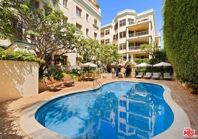 Photo 2 of Condo for sale at 603 Ocean Ave #2A, Santa Monica, CA 90402 | MLS# 26995173 | Listing updated on 2026-10-02