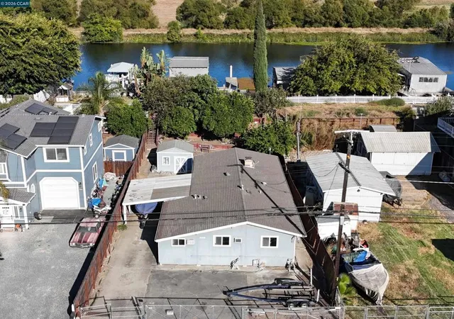 Photo 3 of Single family home for sale at 4412 Sandmound Blvd, Oakley, CA 94561 | MLS# 41149877 | Listing updated on 2026-10-07